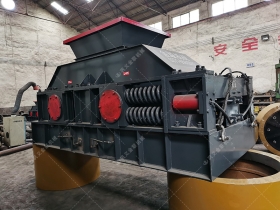 2PG1200x800型对辊正能量不良网站发往湖北武汉