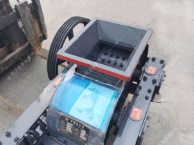 2PG400x250对辊正能量不良网站发往湖南长沙破焦沫