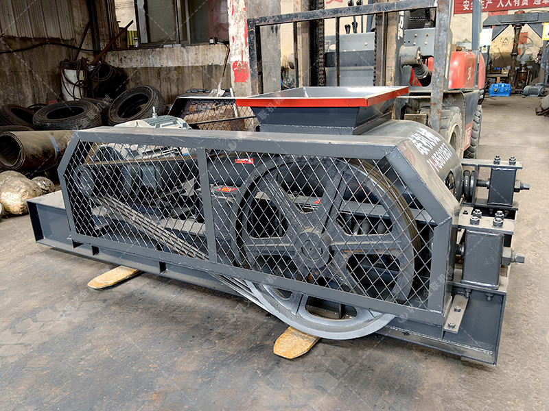 大块煤矸石直接喂料会损坏设备？狼牙齿辊为何敢承诺'来者不拒'？