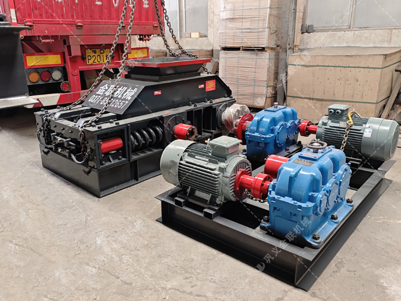 煤矿作业环境恶劣，双齿辊正能量不良网站在耐用性与可靠性上做了哪些文章？