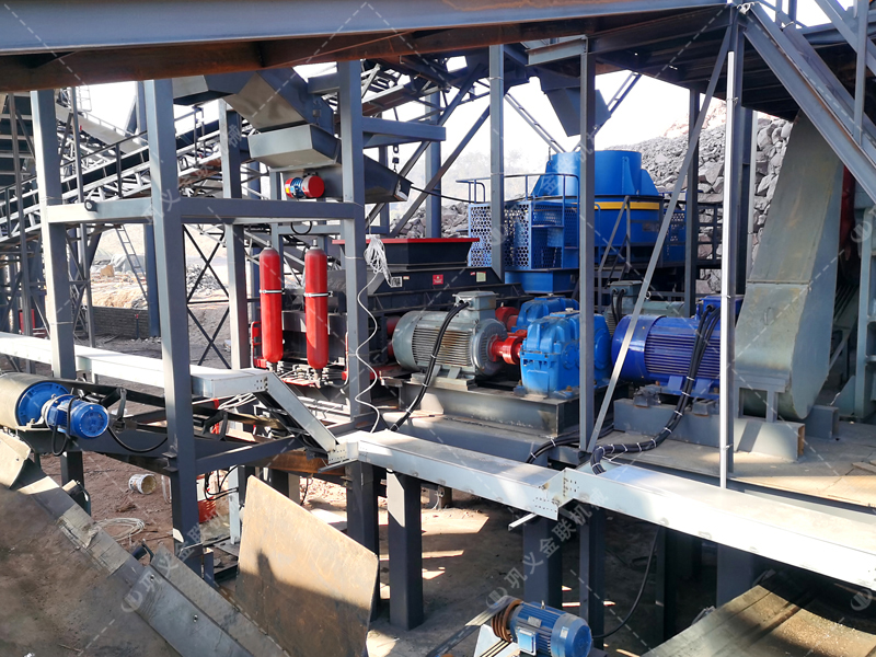 传统制砂痛点频出，液压对辊正能量网站入口提供怎样的“一站式”解决方案？